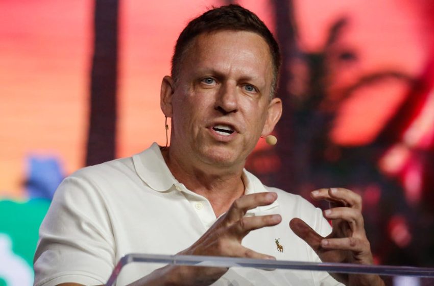  Peter Thiel says AI will be ‘worse’ for math nerds than for writers