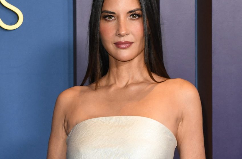  Olivia Munn Details Shock of Cancer Diagnosis After Clean Mammography 3 Months Earlier