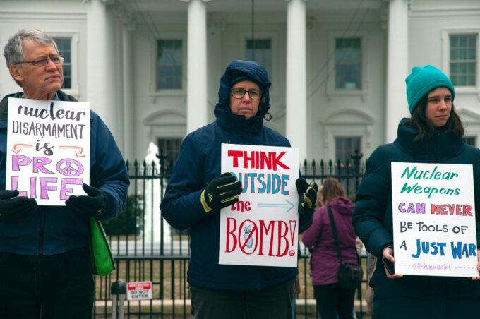  US Nuclear Weapons in Europe Violate Treaty Law